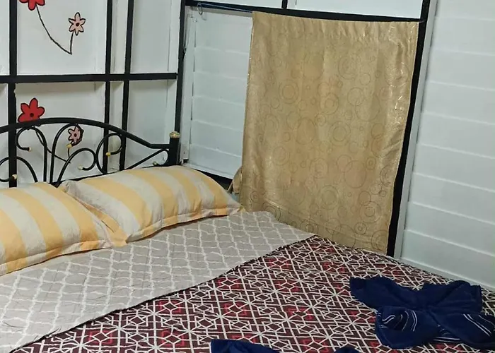 New Phiman Riverview Guest house