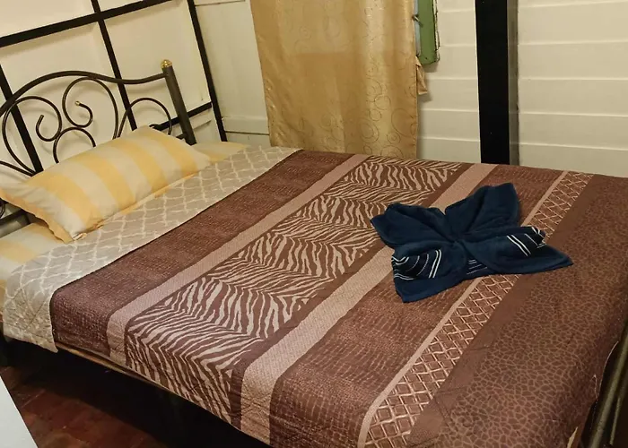 New Phiman Riverview Guest house
