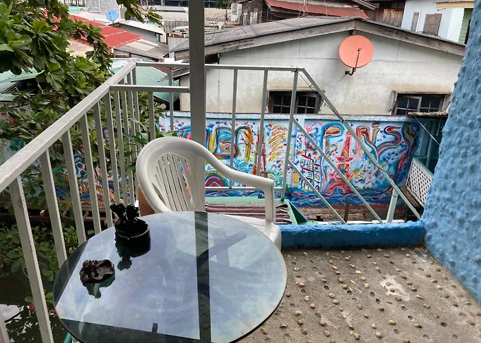 New Phiman Riverview Guest house *