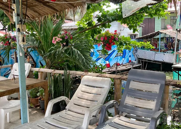 Guest house New Phiman Riverview Bangkok