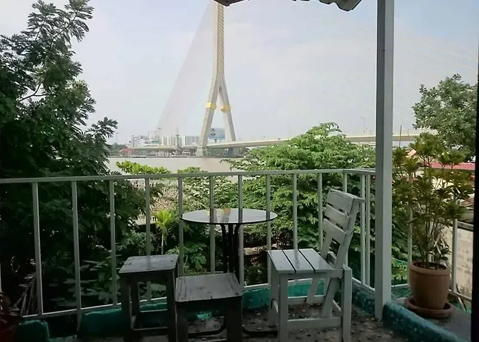 Guest house New Phiman Riverview