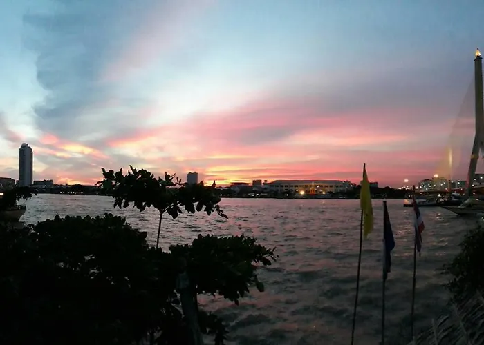 New Phiman Riverview Guest house Bangkok